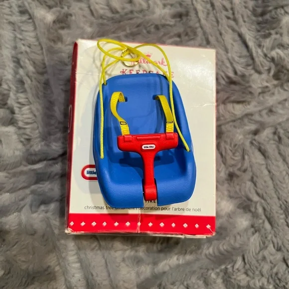Hallmark Baby's First Swing
Ornament‎ - Blue - Picture 4 of 5